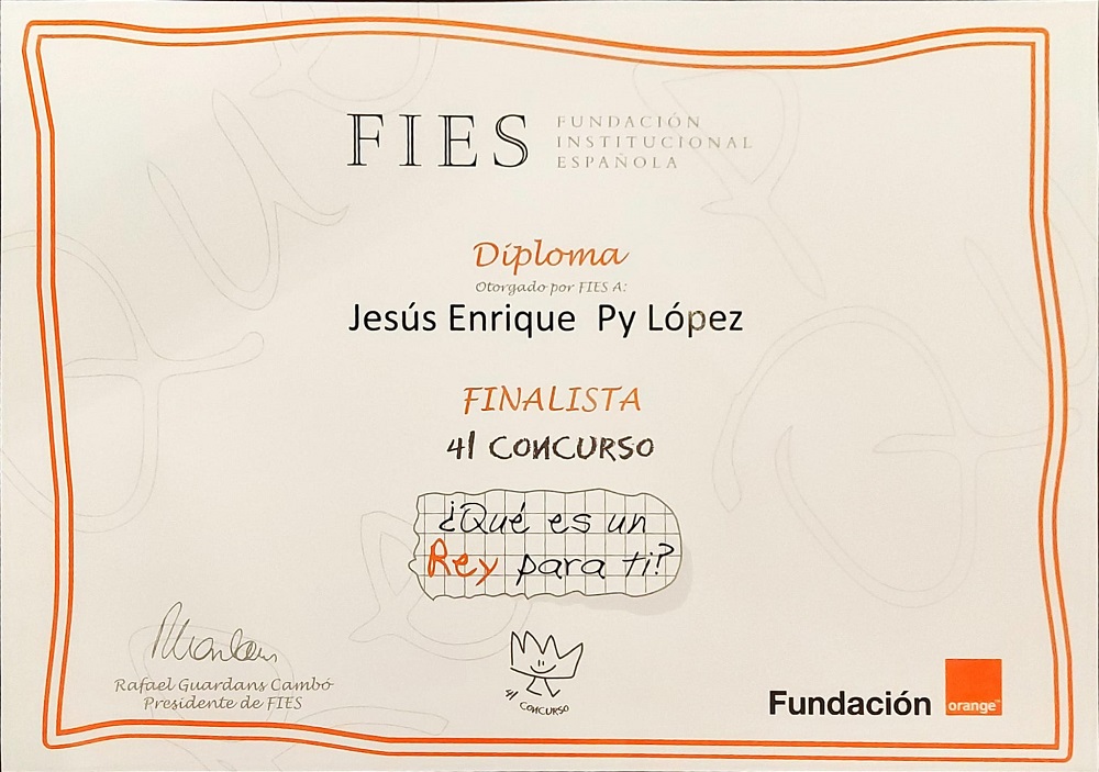 may22REYdiplomas-8
